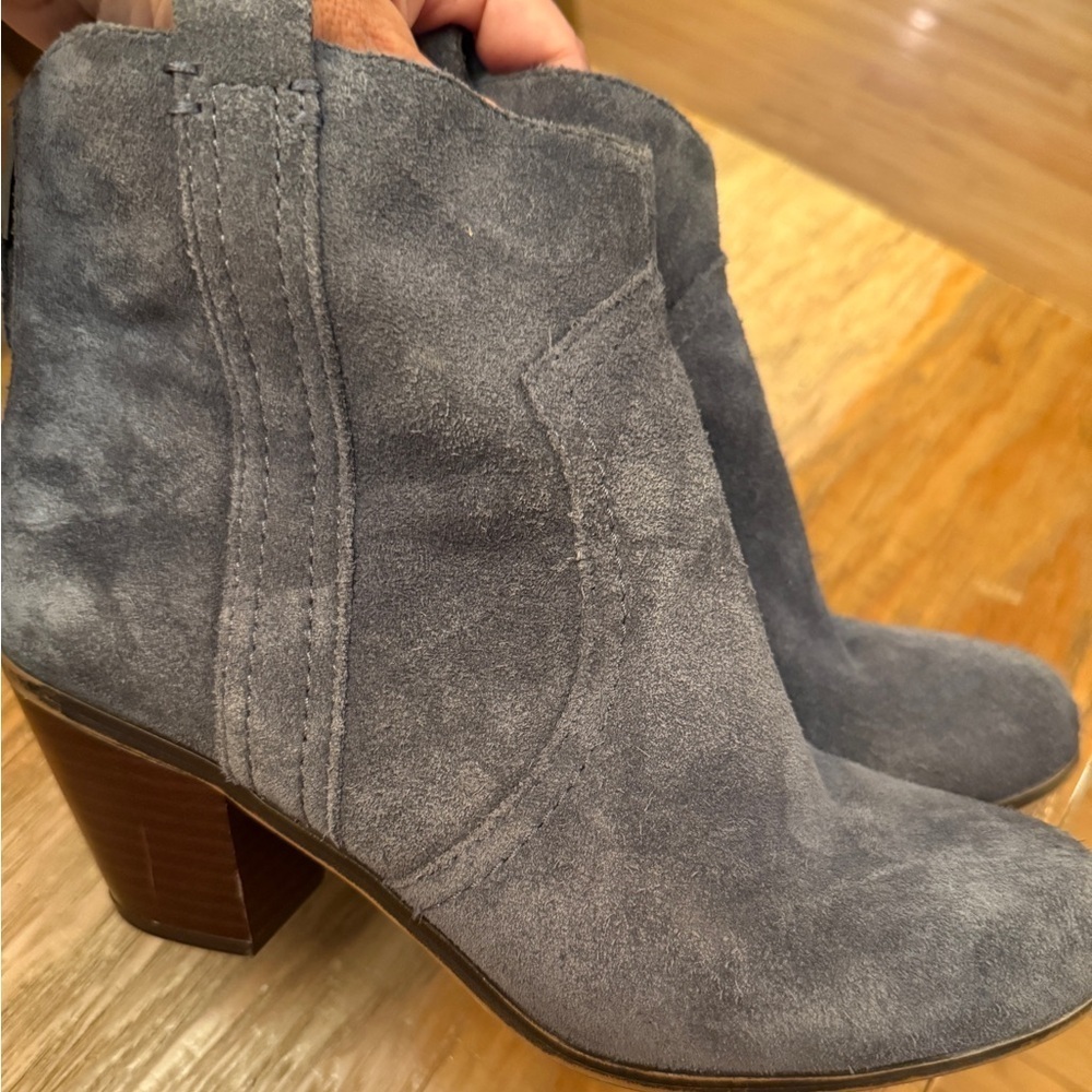Sam Edelman Blue Gray Ankle Booties with Suede Finish Love this Well Worn look💙 - Picture 4 of 8